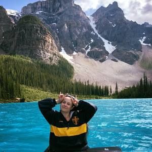 Meet your Posher, Alecks